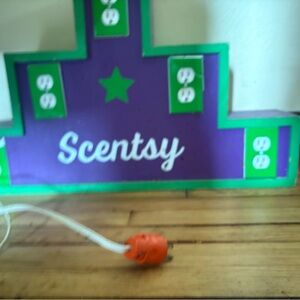 Scentsy Purple and Green Display Sign with plugs for warmers